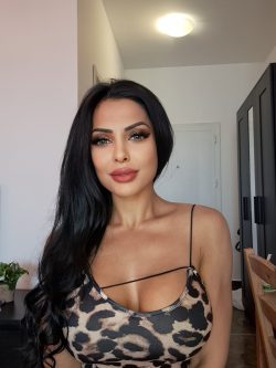 ANNELISE - 8.3 miles away OnlyFans Leaked Videos & Photos