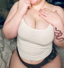 Kitten (bigtiddygothkitty) Leaked Photos and Videos