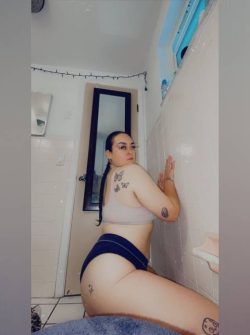 Caroline🍑 OnlyFans Leaked Videos & Photos