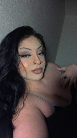 r e y n a (xclusivereyna) Leaked Photos and Videos