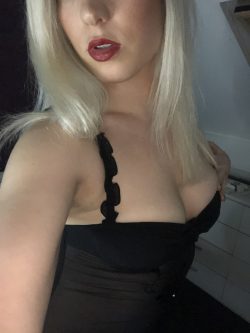 Naughty Izzy OnlyFans Leaked Videos & Photos