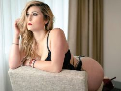 Lucy Loveland OnlyFans Leaked Videos & Photos
