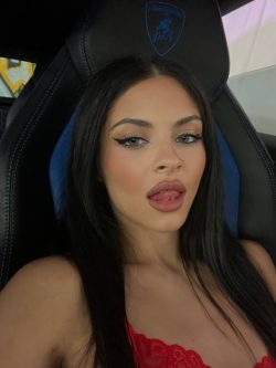 Kendall (youngnsexy18) Leaked Photos and Videos