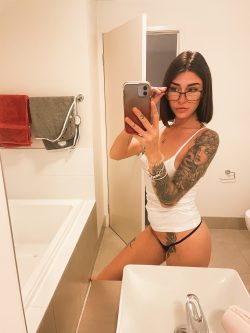 h0rnyhousewife OnlyFans Leaked Videos & Photos