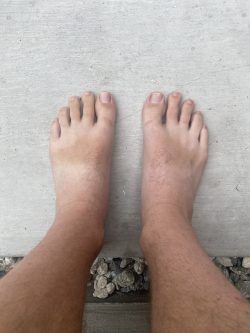 Guy with feet and toes (guywithfeetandtoes) Leaked Photos and Videos