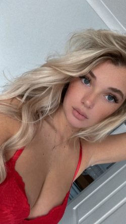 Abi Coombes OnlyFans Leaked Videos & Photos