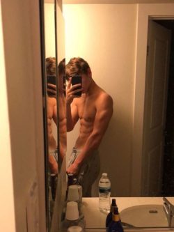 Aaron D. OnlyFans Leaked Videos & Photos