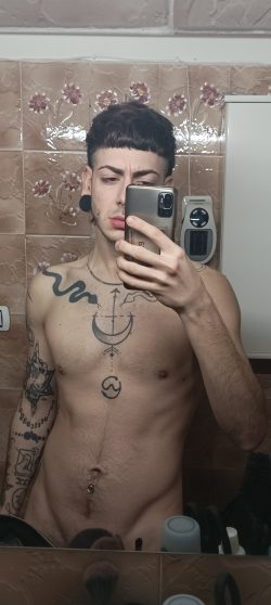 alienosupremo OnlyFans Leaked Videos & Photos