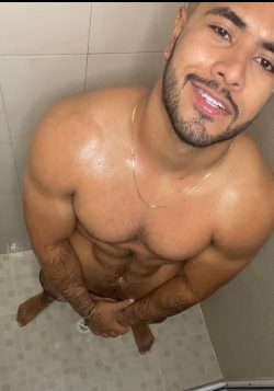 oscar g (santiago_huntt) Leaked Photos and Videos