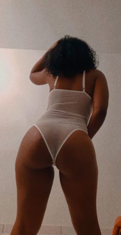 S A S H A🍑💦🔞 (bigbootytaina) Leaked Photos and Videos