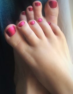 H and H (handhprettyfeet) Leaked Photos and Videos