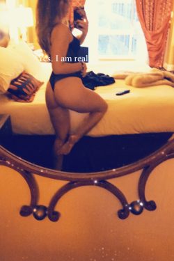 Anonymous Erotica (courtesan) Leaked Photos and Videos