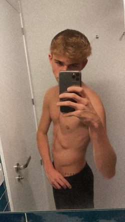 H OnlyFans Leaked Videos & Photos