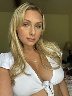 JessLorri🍒 OnlyFans Leaked Videos & Photos