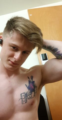 J (mrthorn35) Leaked Photos and Videos