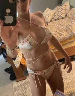 J (blond45milf) Leaked Photos and Videos