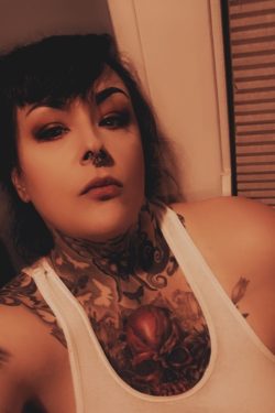 bigTDgothgurl OnlyFans Leaked Videos & Photos