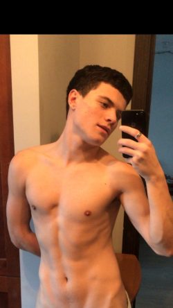 BABY SALMON 19 y.o.🦐 OnlyFans Leaked Videos & Photos