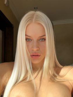 Blonde Goddess (ilovegoddesselys) Leaked Photos and Videos