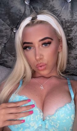 Kirsty OnlyFans Leaked Videos & Photos