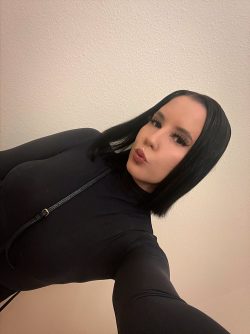 Queen P (queenpetraxo) Leaked Photos and Videos