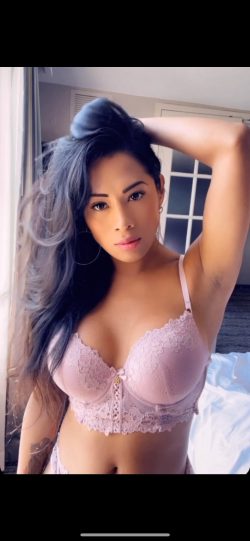 Jennifer Amor (jenniferamorts) Leaked Photos and Videos