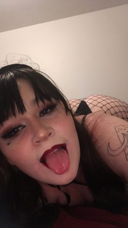 Lynne (lynneapril02) Leaked Photos and Videos