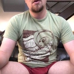 hes-fukkable (bonddude85) Leaked Photos and Videos