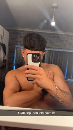 R…. OnlyFans Leaked Videos & Photos