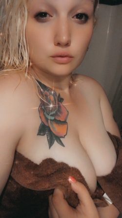 Stoner Peach 🍑🧡 OnlyFans Leaked Videos & Photos
